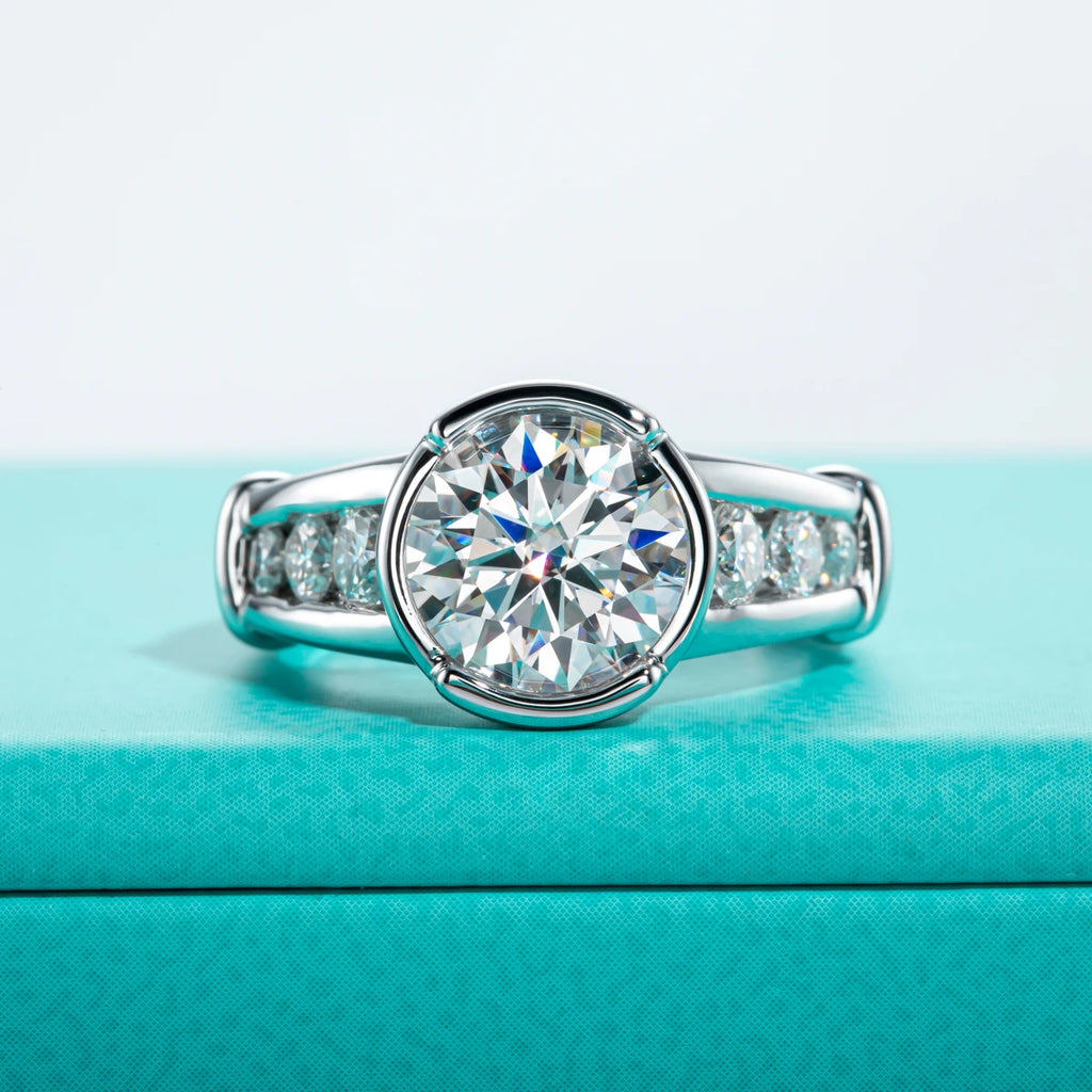 The Iden Ring — 3ct round moissanite, 18K gold, front view — Aurora Moissanite