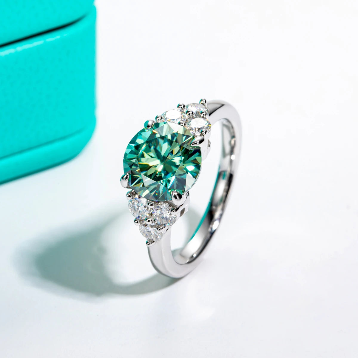 The Zeal Ring — 3ct blue-green moissanite, front view, 18K gold — Aurora Moissanite