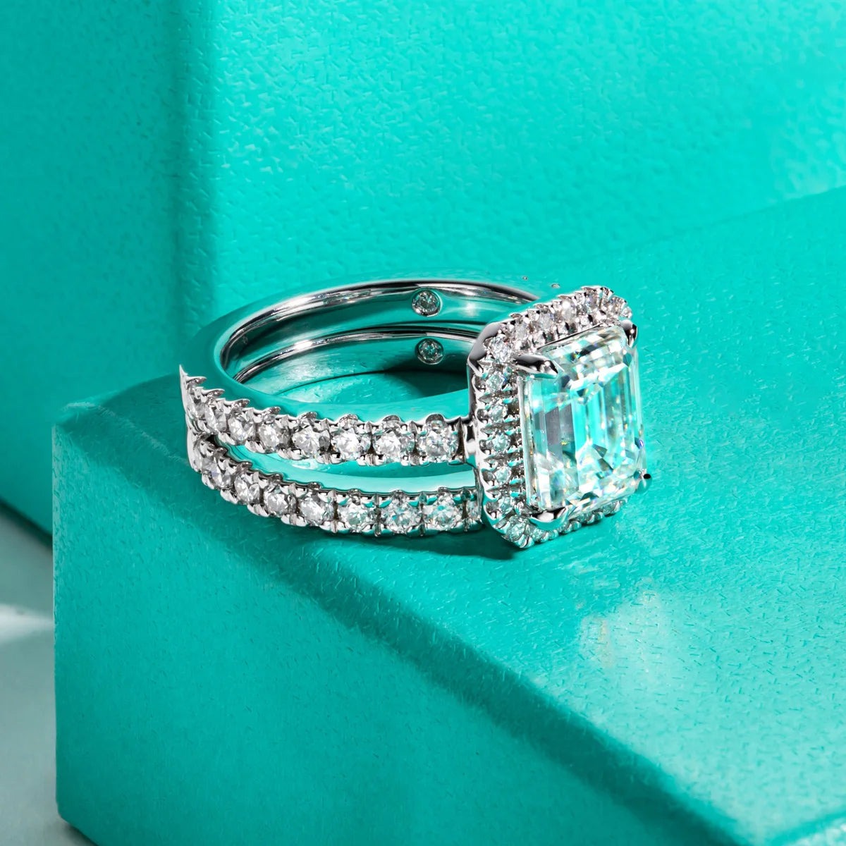 The Esse Ring — 3ct emerald halo moissanite vintage bridal set, front view — Aurora Moissanite