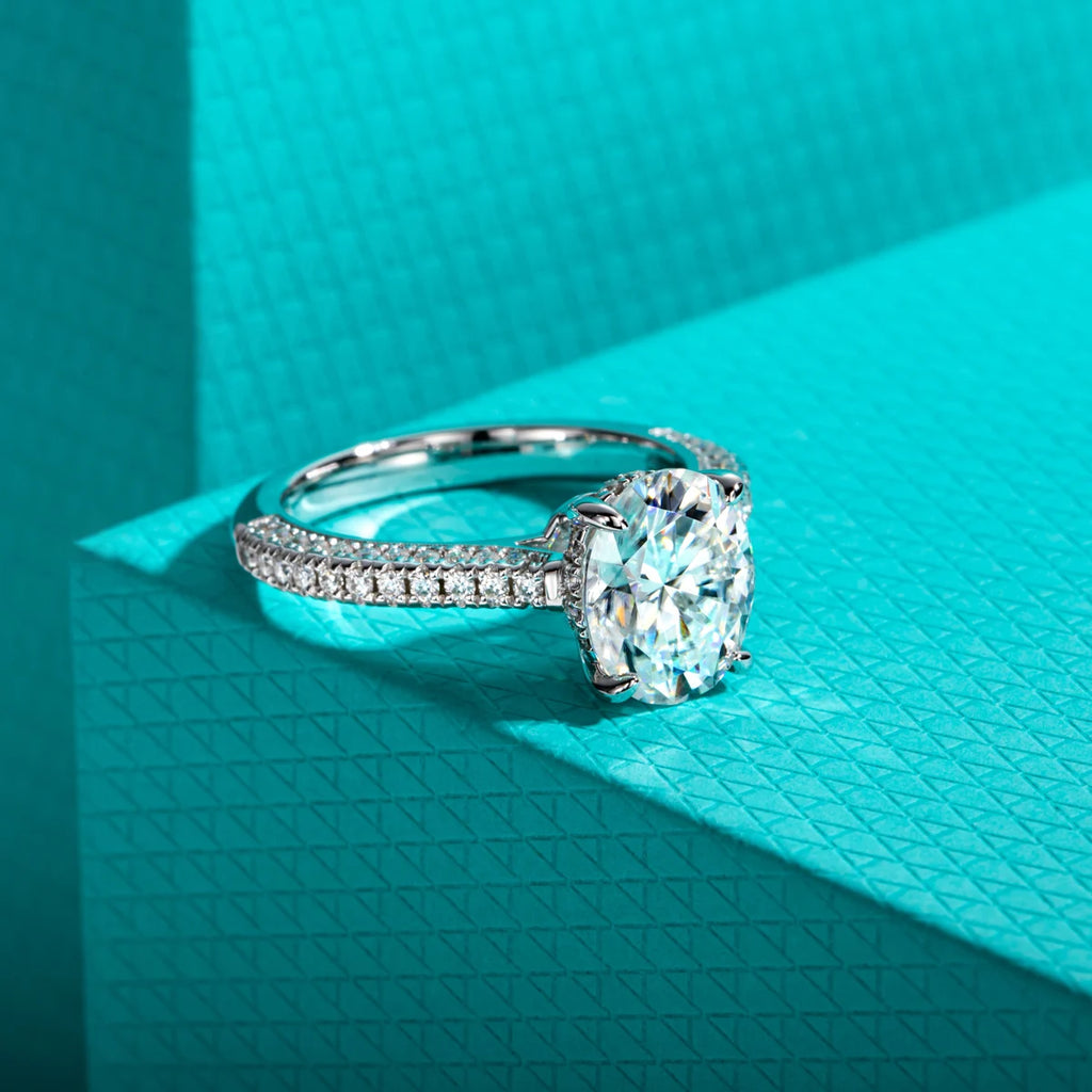 Oval cut moissanite 3ct D color VVS1, classic prong solitaire detail — Aurora Moissanite