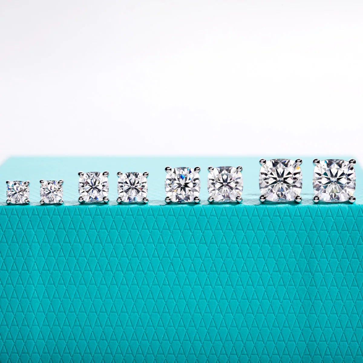 Cushion or oval moissanite studs side view, S925 — Aurora Moissanite