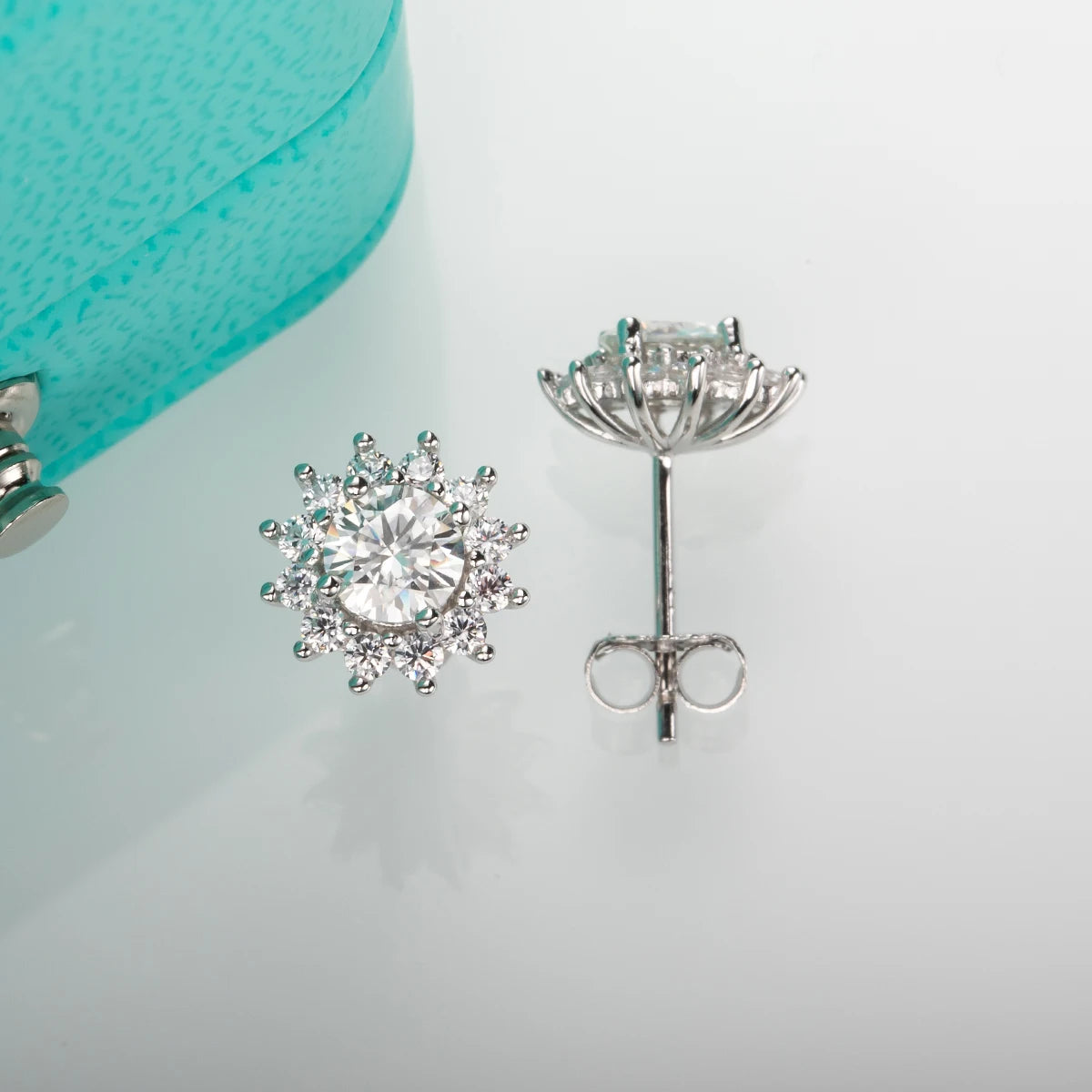 Sunflower moissanite stud earrings 1ct D color VVS1, S925 — Aurora Moissanite