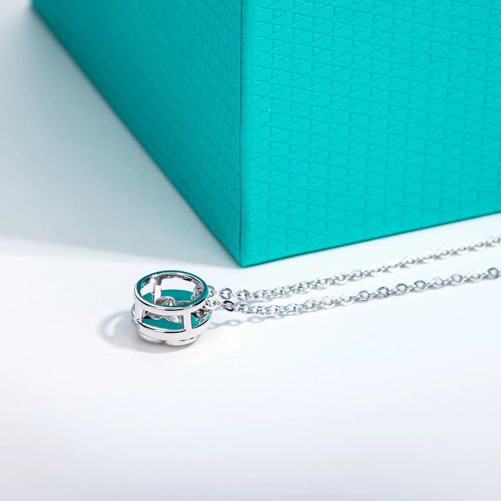 AnuJewel 2ct (7x7mm) Four-Leaf Clover Cut Moissanite Bezel Pendant Necklace 925 Sterling Silver Valentine's Day for Women Gifts