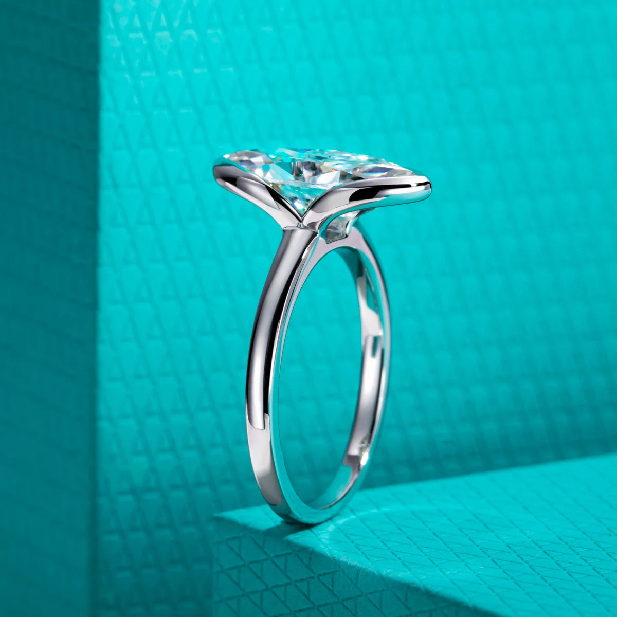 3ct marquise moissanite half-bezel, side profile, S925 — Aurora Moissanite