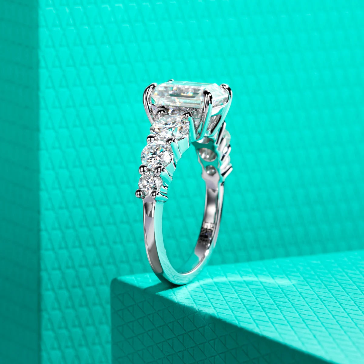 3ct emerald moissanite solitaire ring, side profile, S925 silver — Aurora Moissanite