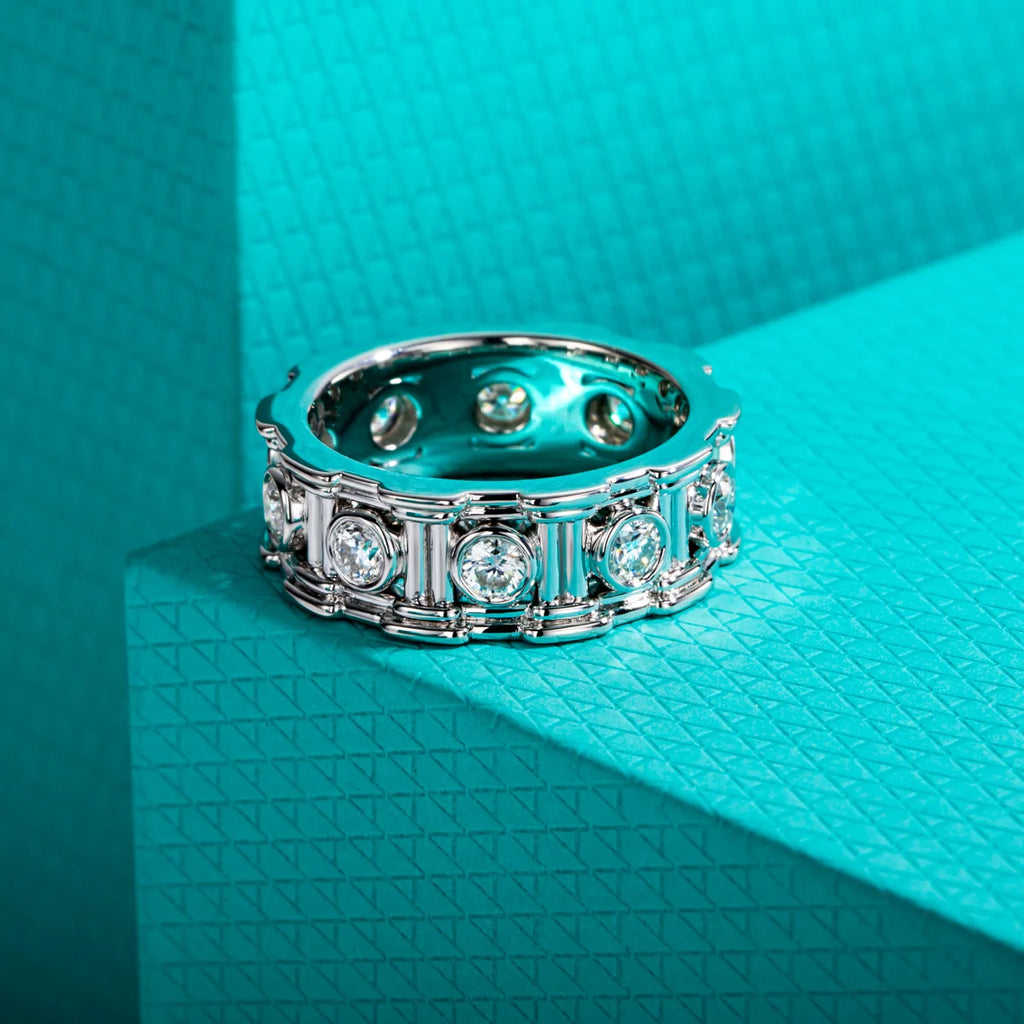 The Vale Band — 2.5mm or 3mm moissanite column ring, front view — Aurora Moissanite