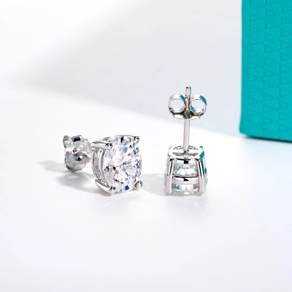 Oval moissanite studs D color VVS1, multi-carat options — Aurora Moissanite