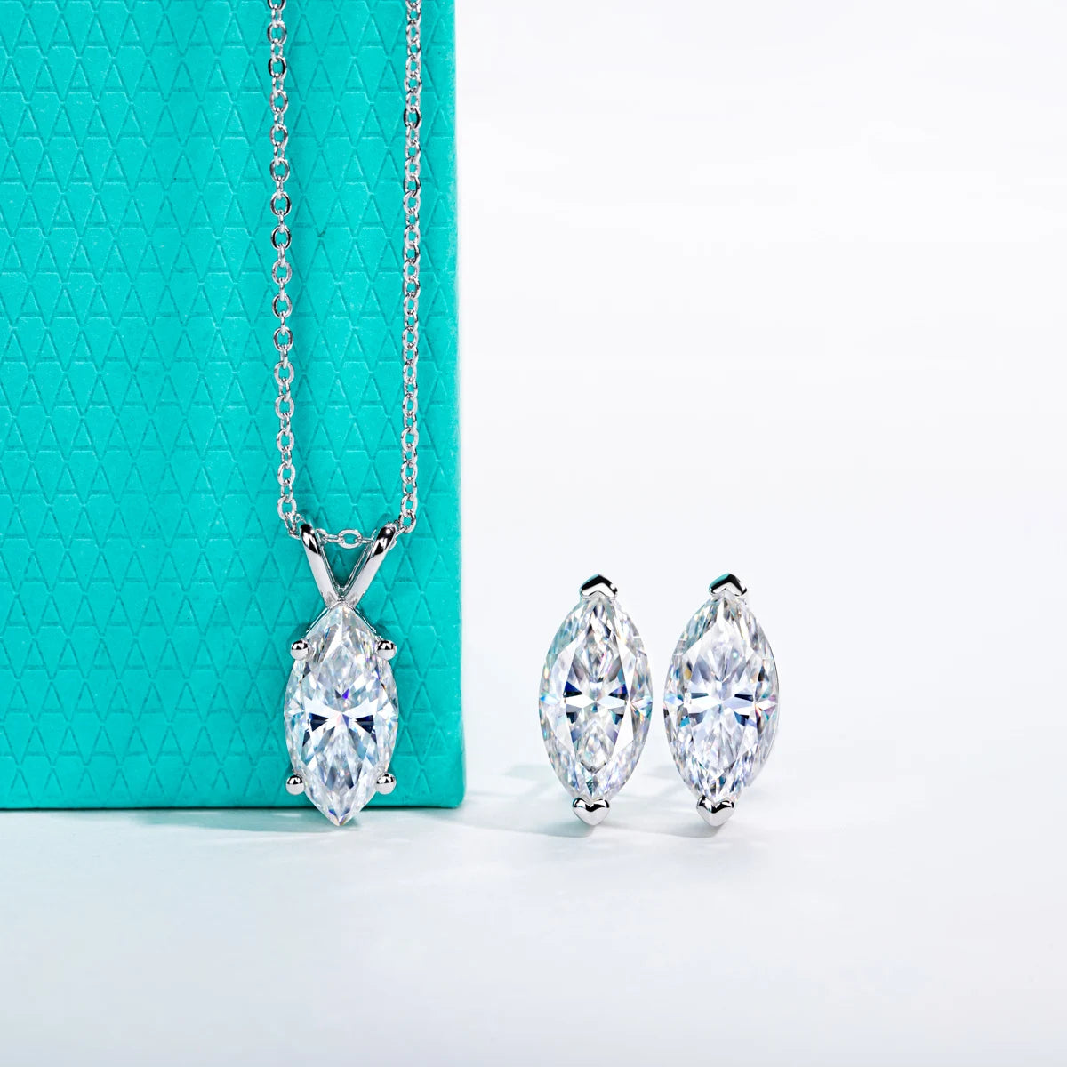 AnuJewel 2-5ct Marquise Moissanite Necklace 0.5-3ct Earrings 925 Sterling Silver 18k Gold Plated Wedding Jewelry Set for Woman