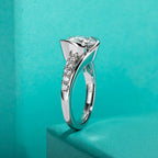 Round moissanite bezel ring 3ct D color VVS1, side profile view, sterling silver — Aurora Moissanite