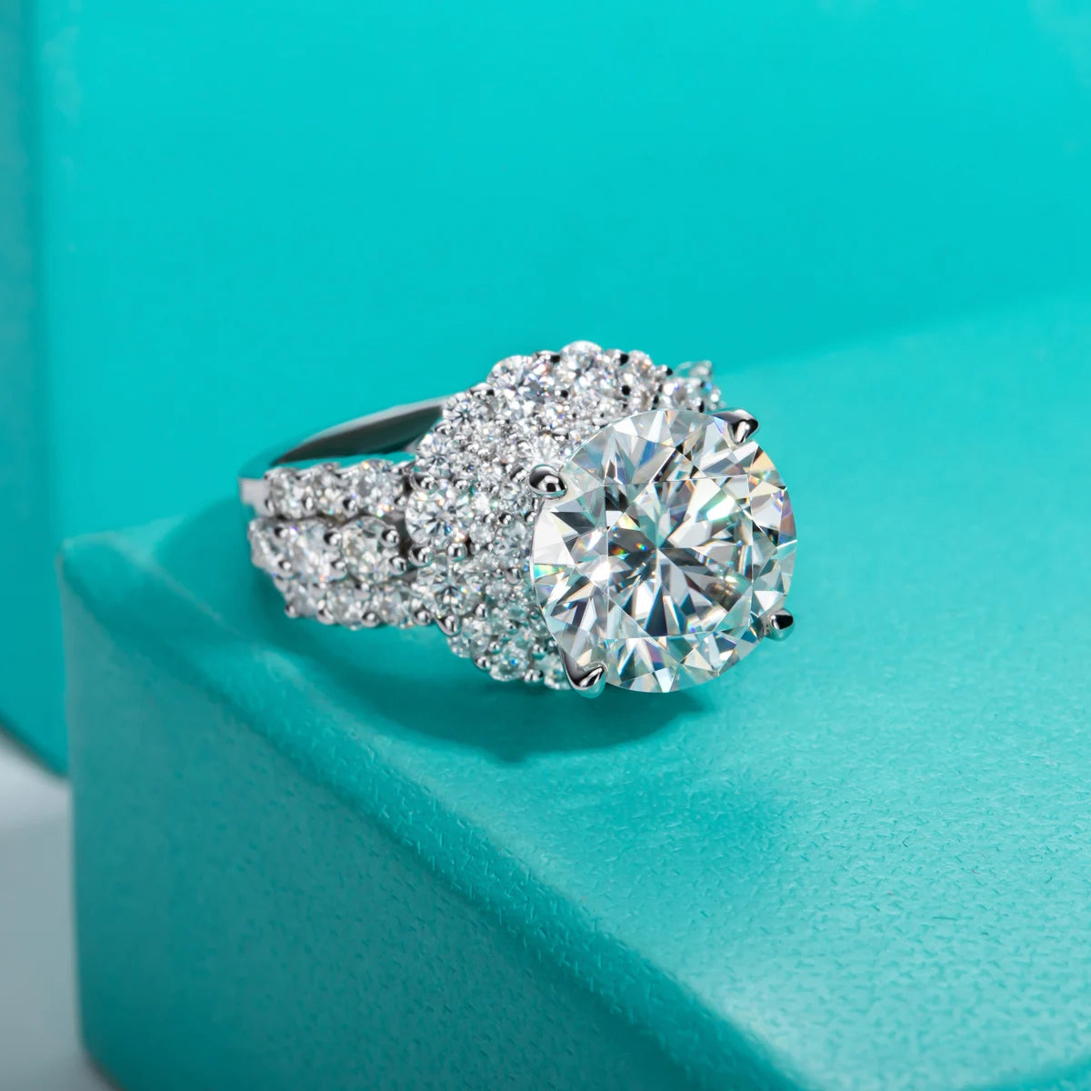 Moissanite halo 4.92cttw D color VVS1, nearly 5ct total — Aurora Moissanite