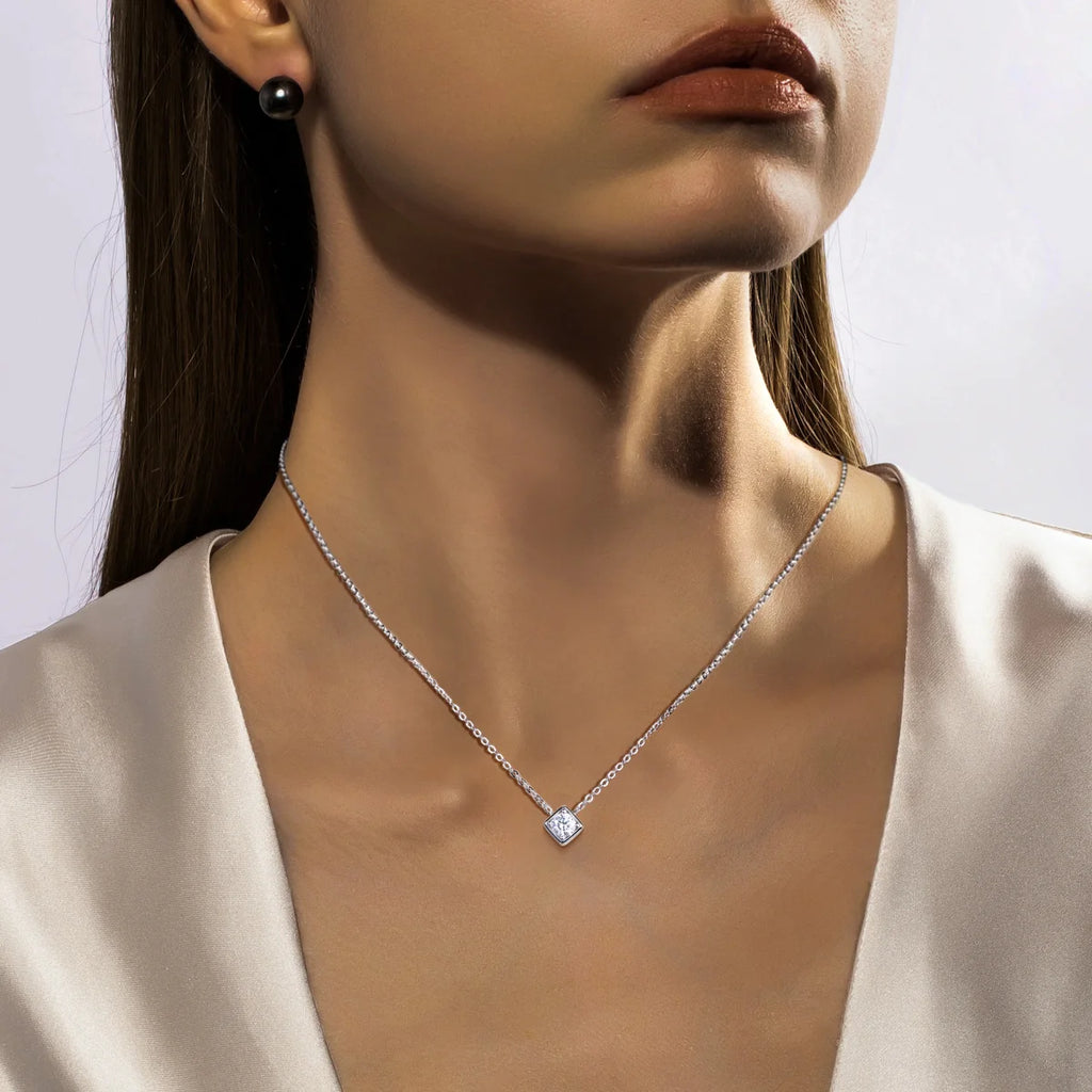 AnuJewel 1ct/2ct/3ct/5ct Moissanite Square Pendant Necklace 925 Sterling Silver 18k Gold Plated Necklace Women Jewelry Gifts