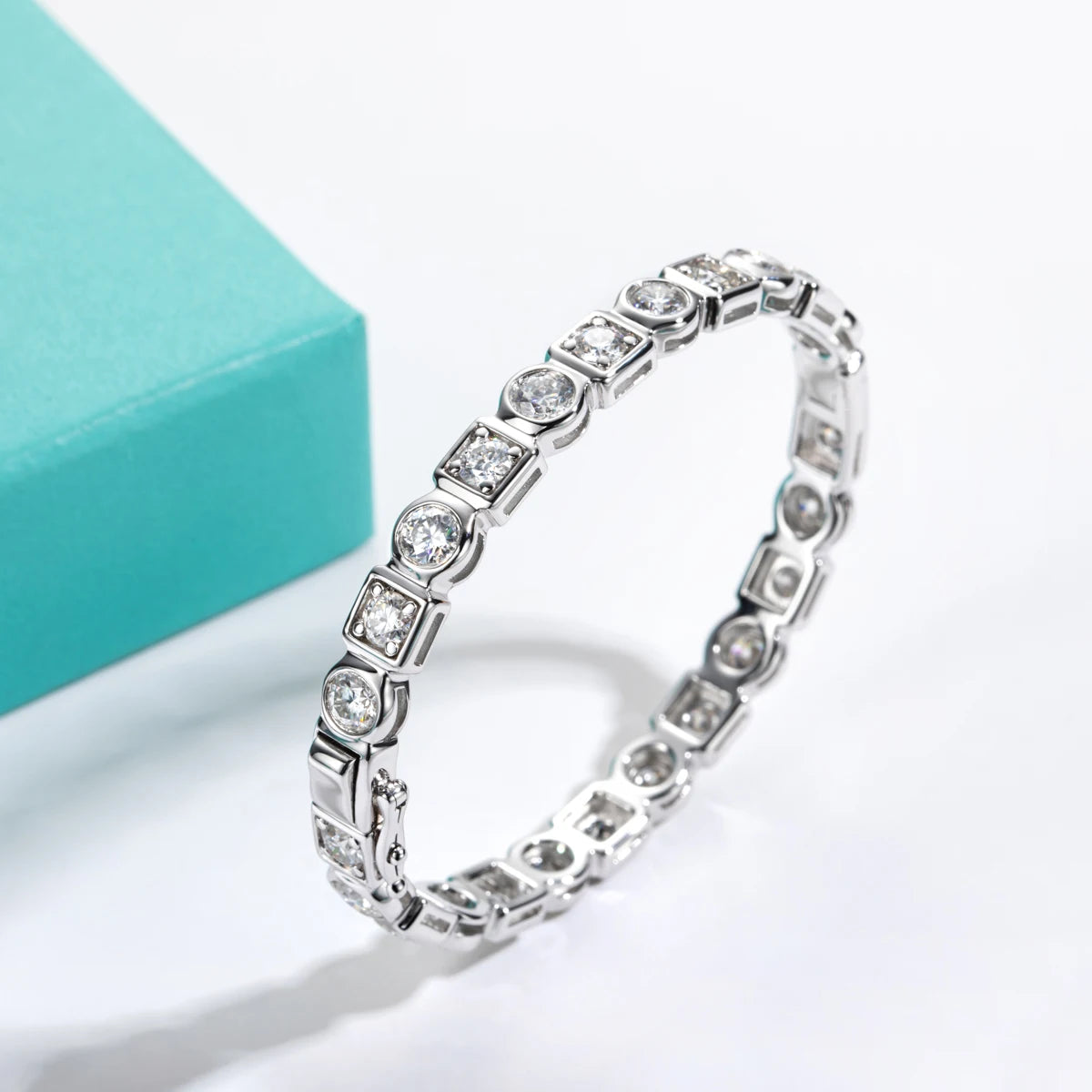 AnuJewel 4.5mm D Color Moissanite Diamond Luxurious Silver Bracelet 18K White Gold Plated Bezel Bangles For Woman Jewelry Gifts