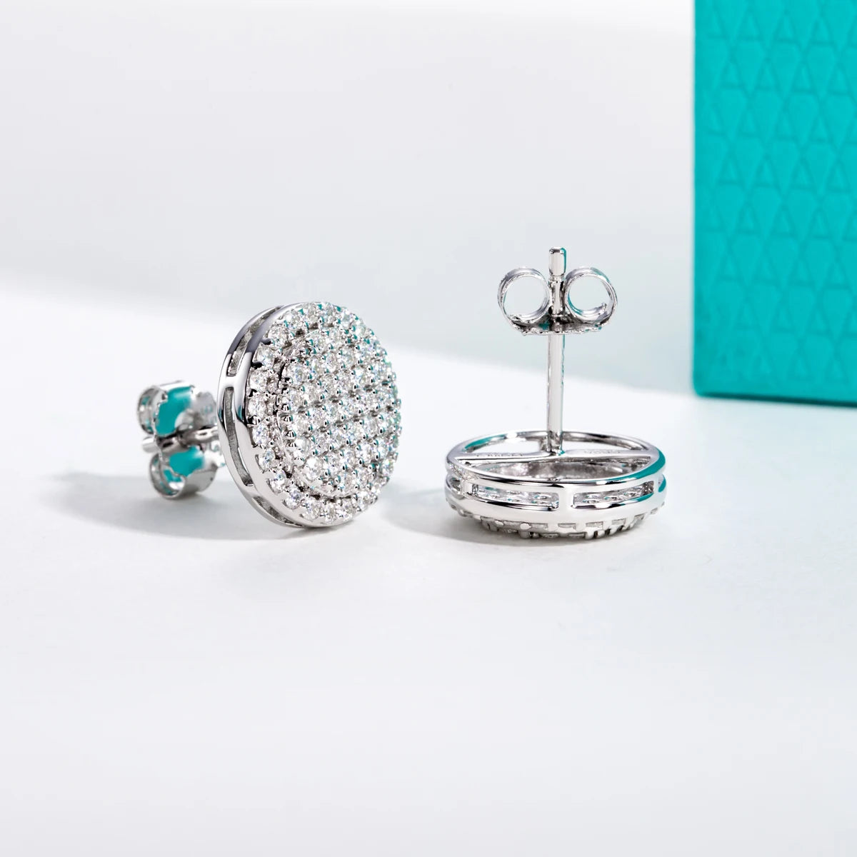 0.9cttw moissanite cluster earrings side view, S925 — Aurora Moissanite