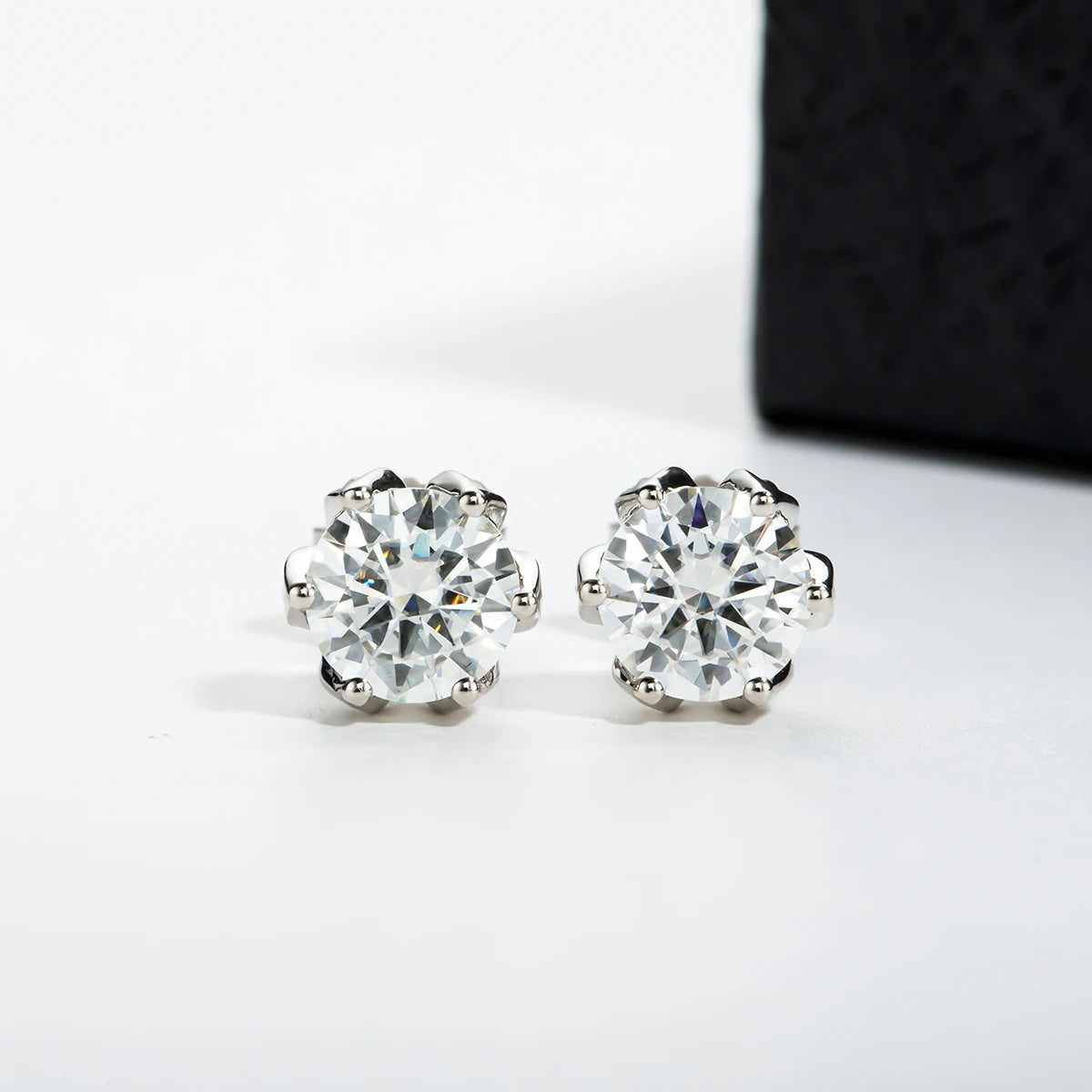 AnuJewel 2cttw D Color Moissanite Diamond Lotus Stud Earrings 925 Sterling Silver Flower Earrings For Woman Gifts Wholesale