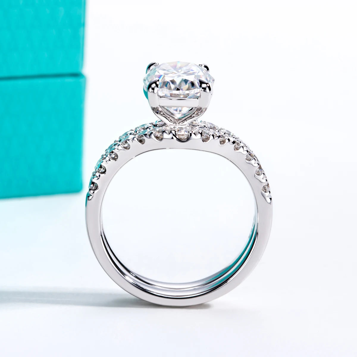 Oval moissanite 3ct D color VVS1, 3.64cttw bridal set — Aurora Moissanite