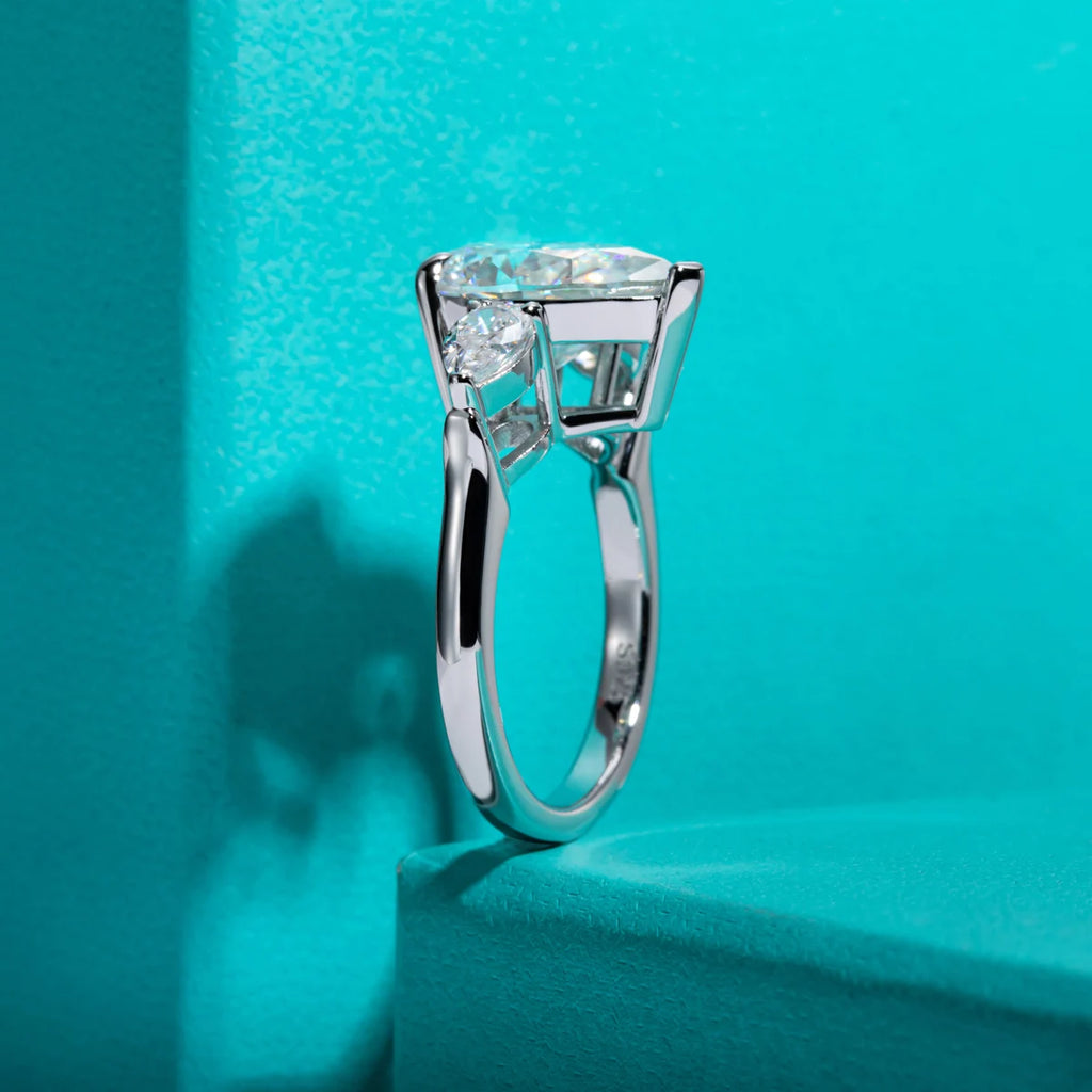 6cttw pear moissanite ring, side profile, 18K gold plated sterling silver — Aurora Moissanite