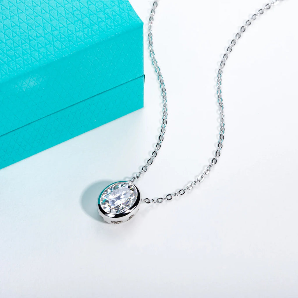 AnuJewel 0.5ct/1ct/2ct/3ct D Color Oval Cut Moissanite Bezel Pendant Necklace 925 Sterling Silver Valentine's Day for Women