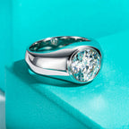 Moissanite 4ct D color VVS1 bezel ring, men's 18K gold — Aurora Moissanite
