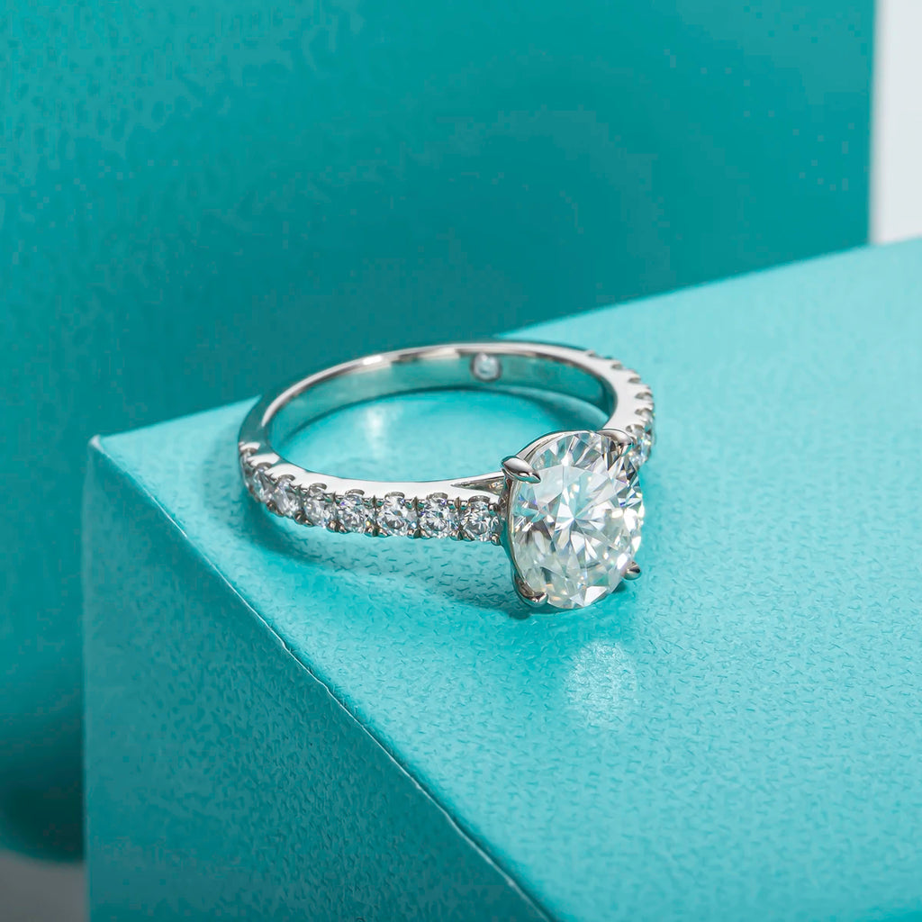 2ct oval moissanite ring, side profile, 18K gold — Aurora Moissanite