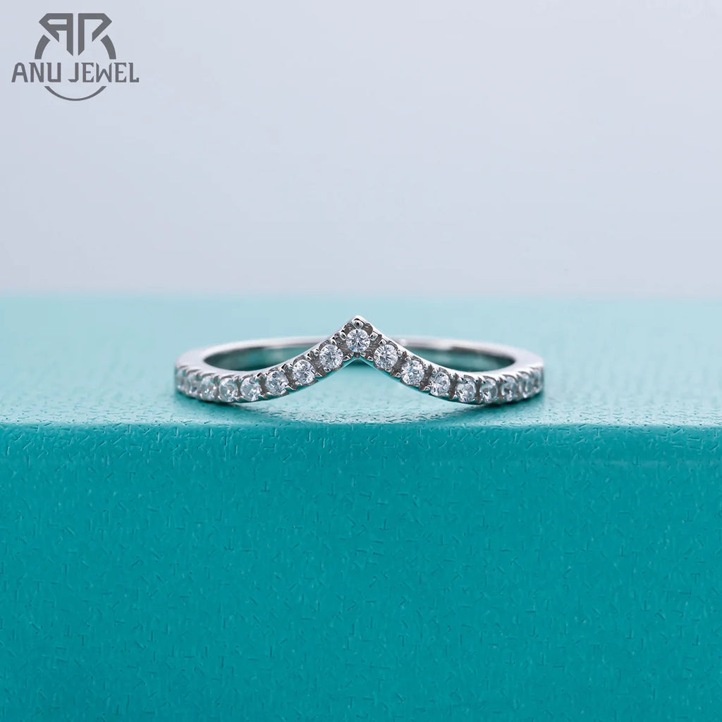 Moissanite V-row formation wedding ring, 18K white gold S925 silver — Aurora Moissanite