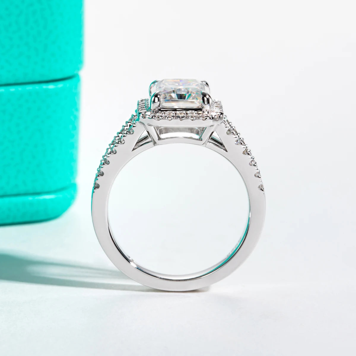 Radiant cut moissanite 3ct D color VVS1, vintage setting detail — Aurora Moissanite
