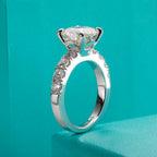 4.3cttw moissanite D color VVS1, dual metal color option — Aurora Moissanite