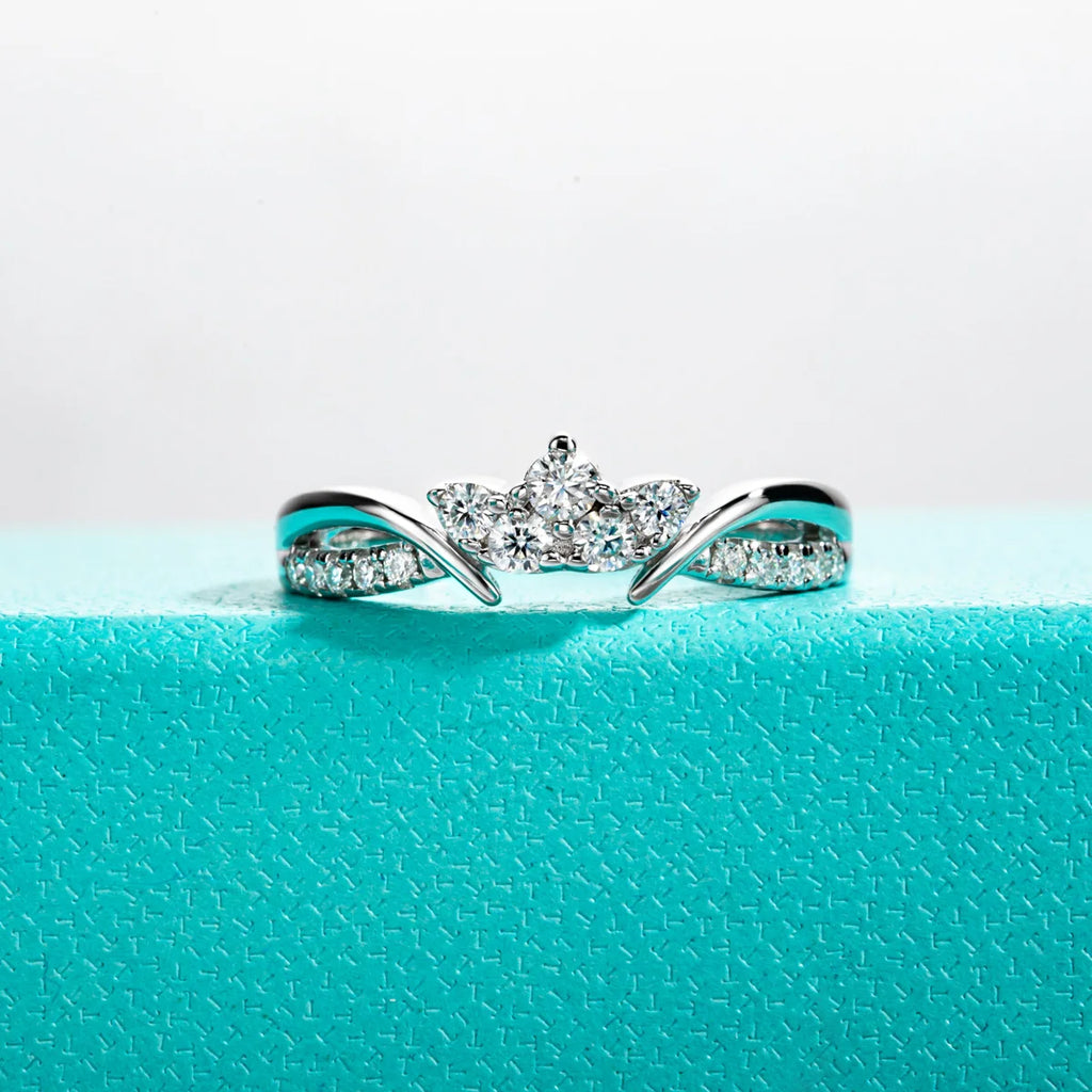 The Cora Ring