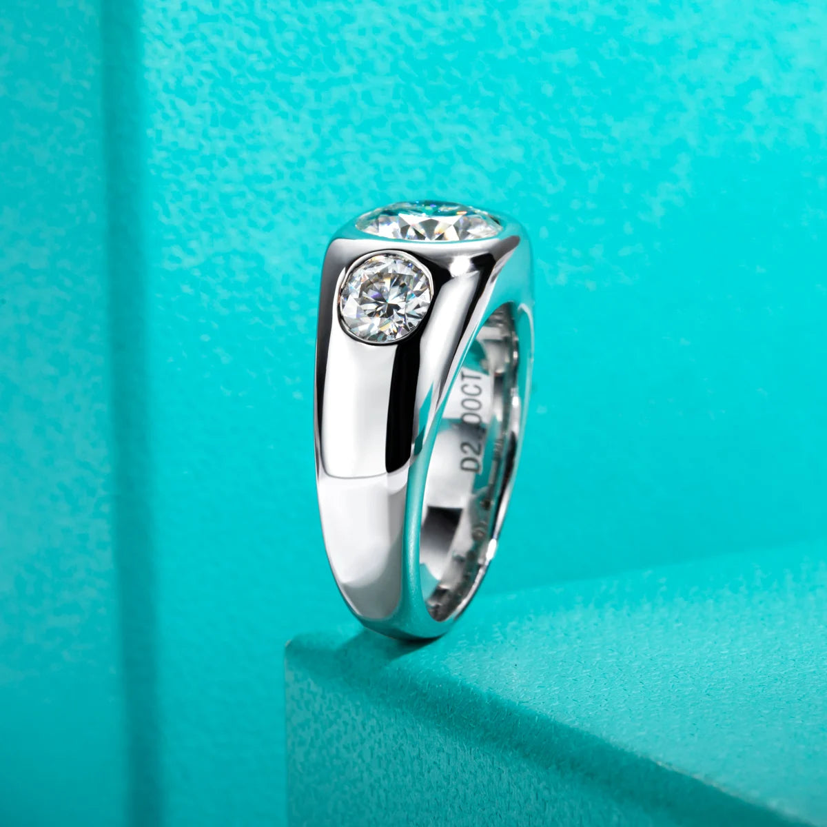 3cttw moissanite men's ring, side profile, 18K gold — Aurora Moissanite