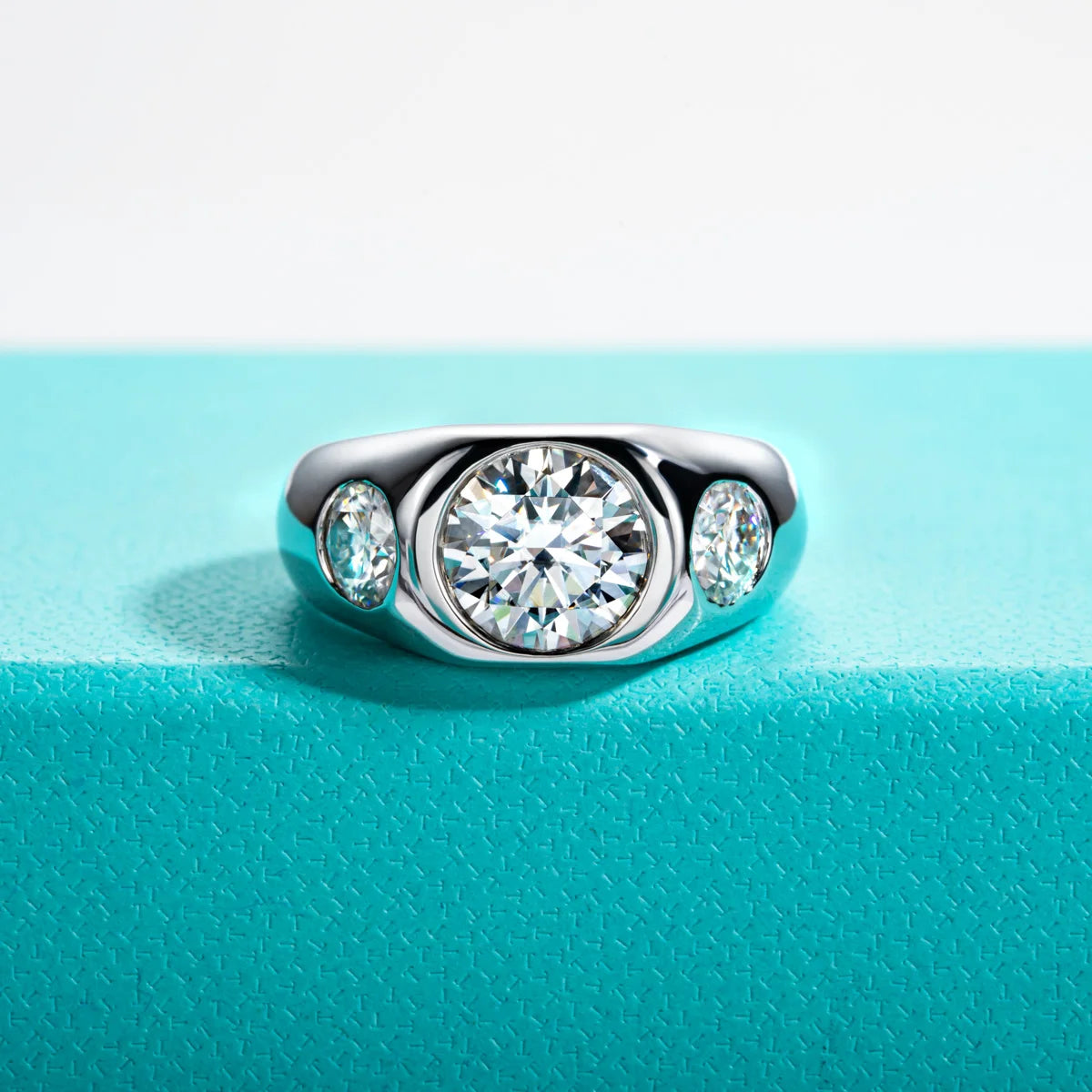 The Axel Ring — 3cttw moissanite men's ring, front view — Aurora Moissanite