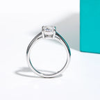 2ct emerald moissanite ring, side profile, S925 sterling silver — Aurora Moissanite