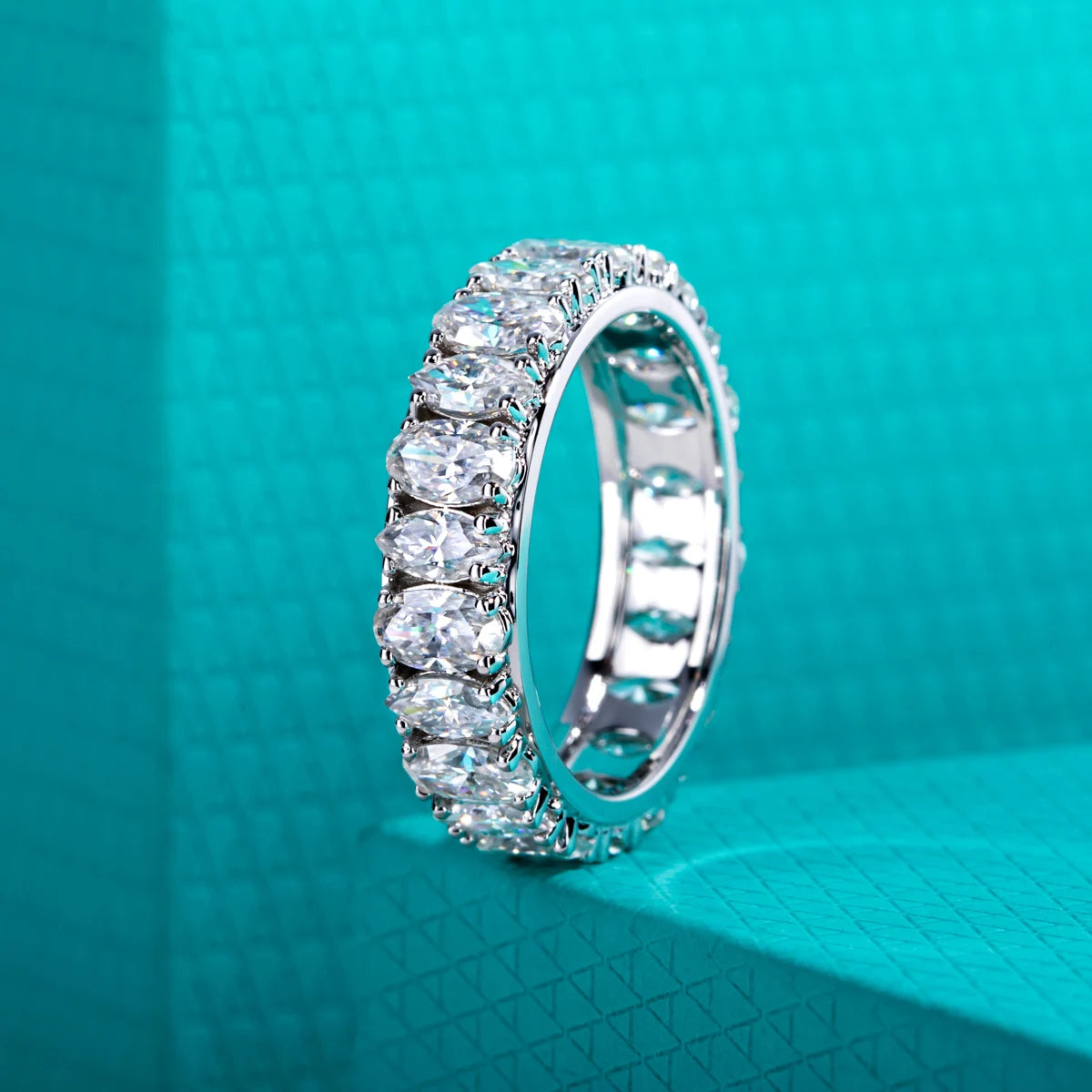 The Mori Band lifestyle — mixed-cut moissanite band worn on finger — Aurora Moissanite