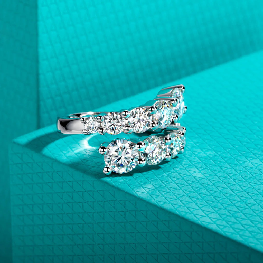 Moissanite fully set band 4.2cttw D color VVS1, prong setting close-up — Aurora Moissanite