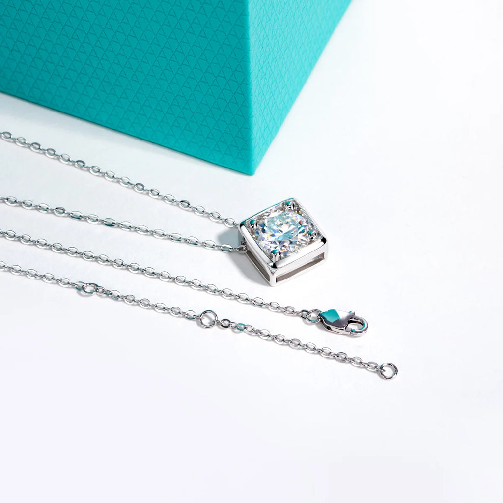 AnuJewel 1ct/2ct/3ct/5ct Moissanite Square Pendant Necklace 925 Sterling Silver 18k Gold Plated Necklace Women Jewelry Gifts