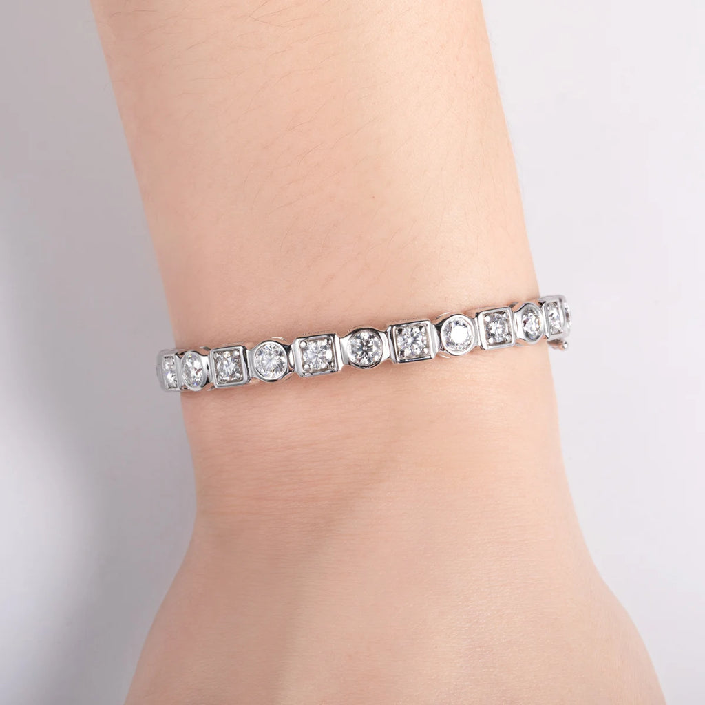 AnuJewel 4.5mm D Color Moissanite Diamond Luxurious Silver Bracelet 18K White Gold Plated Bezel Bangles For Woman Jewelry Gifts
