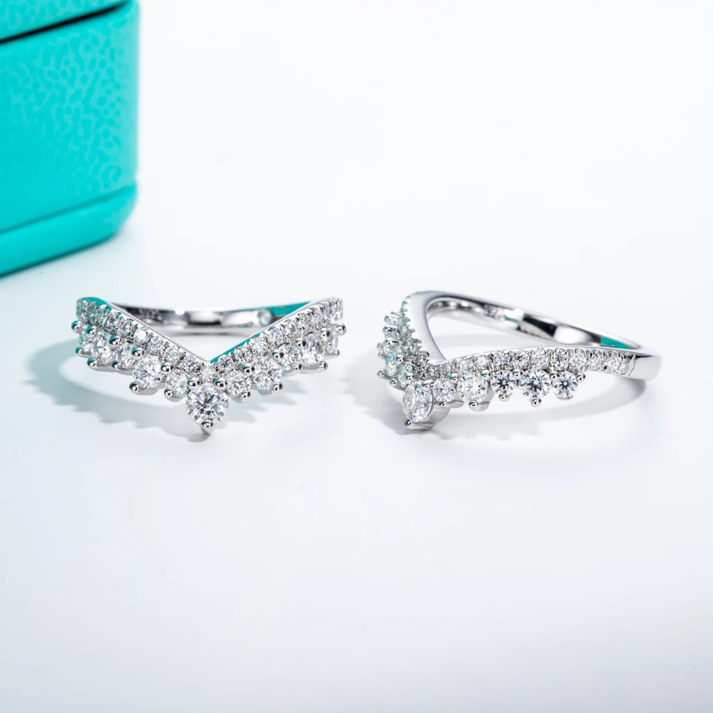 The Bloom Band — 3mm heart moissanite ring, front view, 18K white gold — Aurora Moissanite