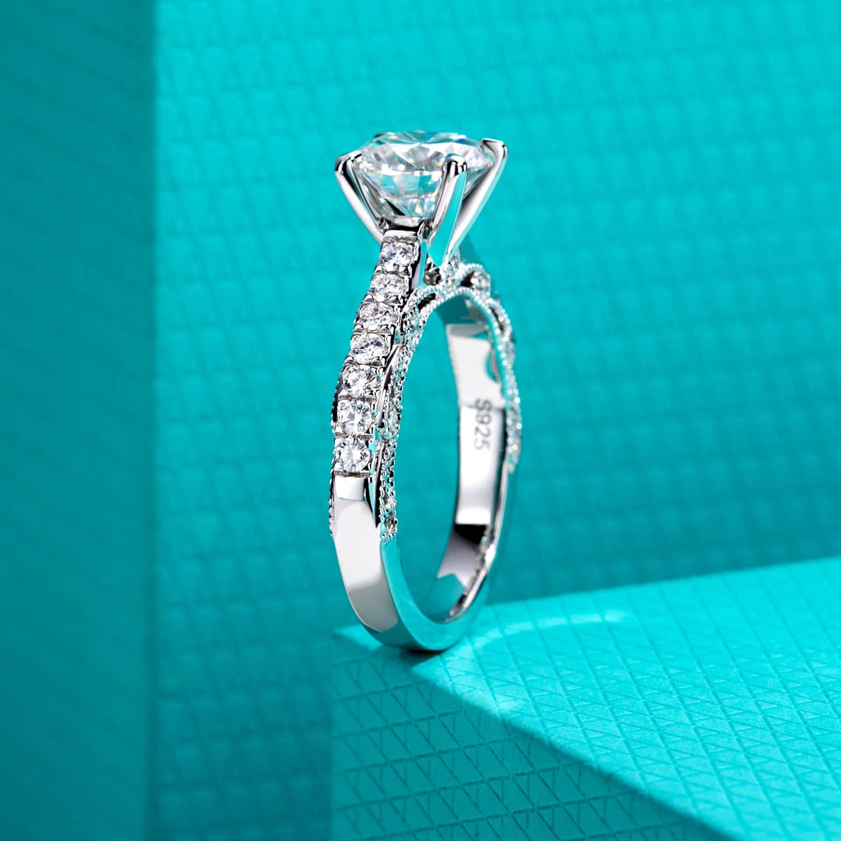 The Rowe Ring lifestyle — 2ct vintage moissanite ring worn on finger — Aurora Moissanite