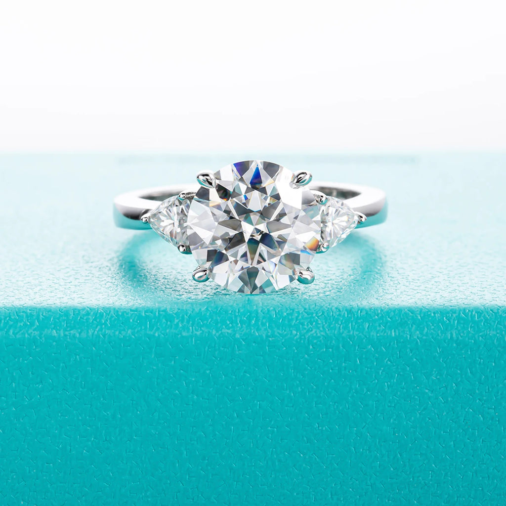 The Reina Ring — 4.6ct round moissanite solitaire, front view, 18K white gold — Aurora Moissanite